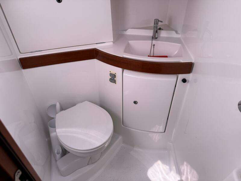 2010 Beneteau Oceanis 43