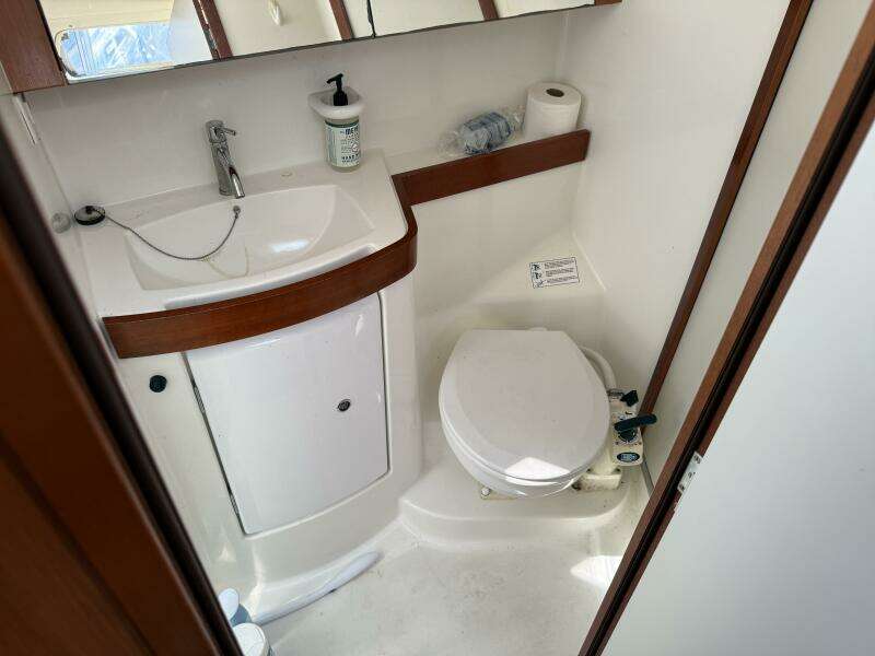 2010 Beneteau Oceanis 43