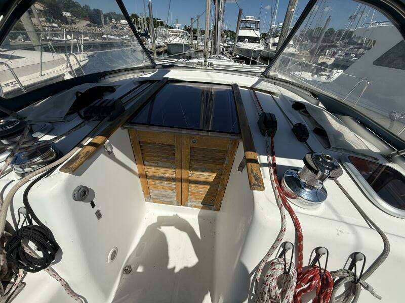 2010 Beneteau Oceanis 43