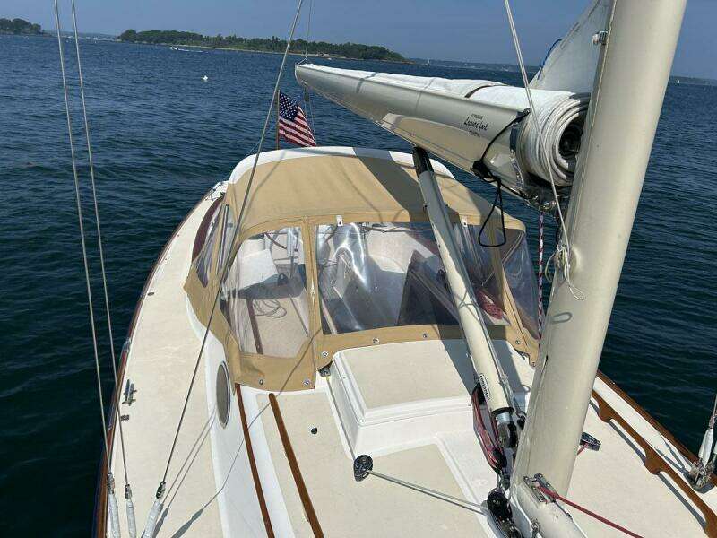 GALLUP, 2011 Alerion 33