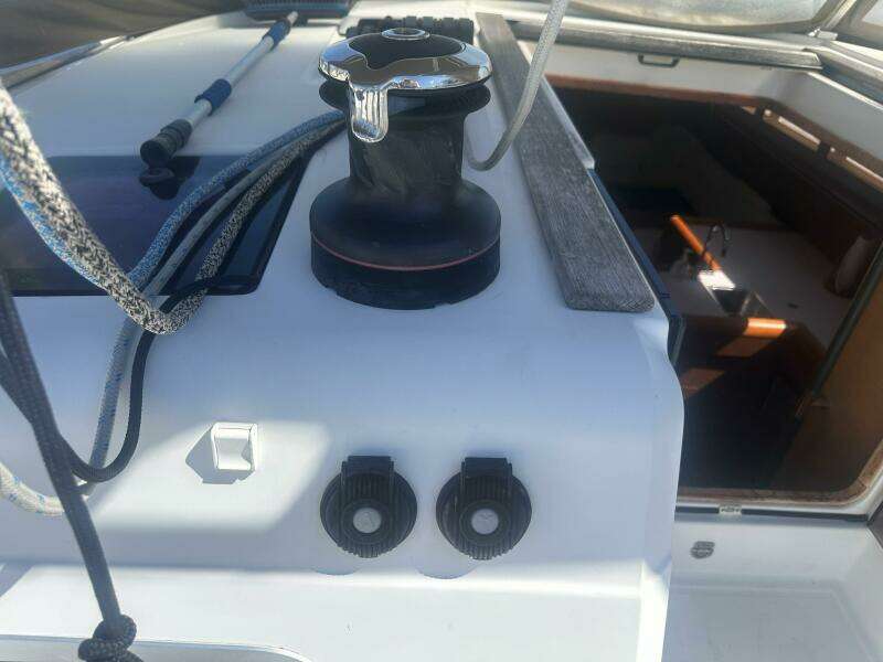 1010 SO509 Electric Cabintop Winch