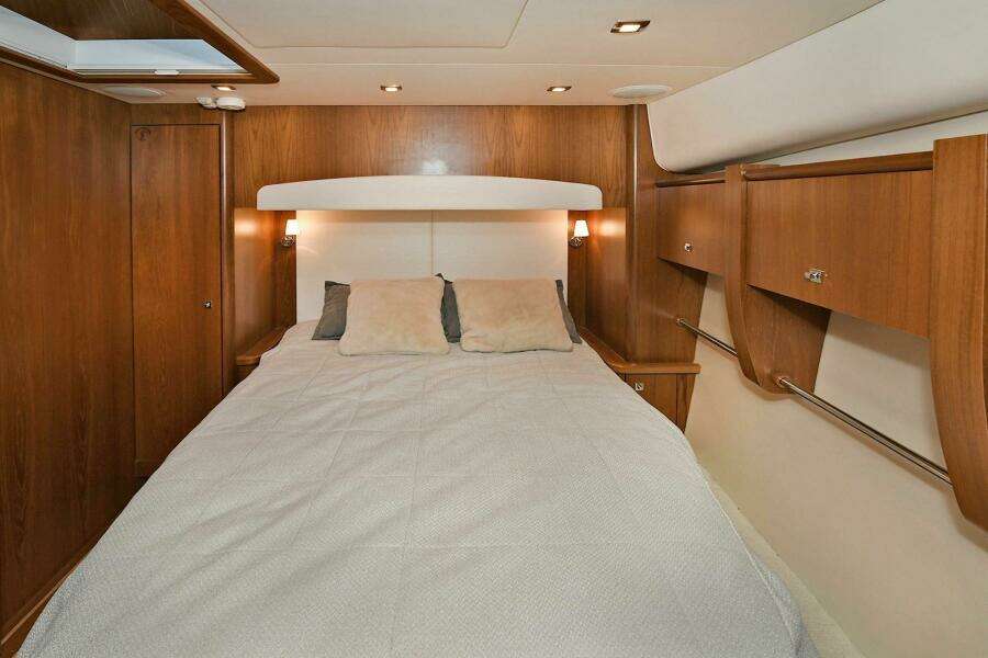 2015 Tiara Yachts 48 Convertible