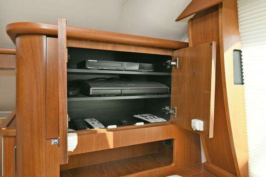 2015 Tiara Yachts 48 Convertible