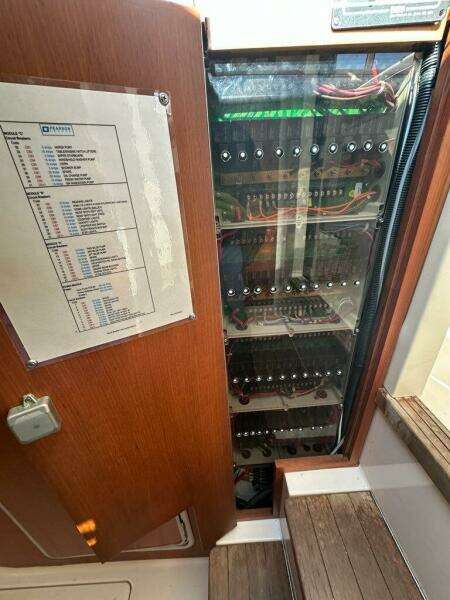 2002 True North 38 Heritage