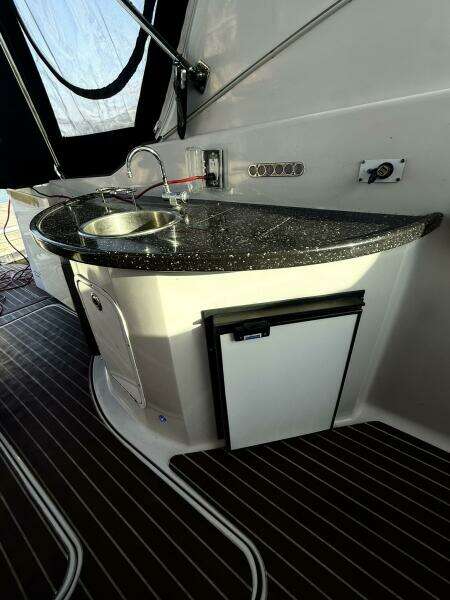 2008 Four Winns 378 Vista