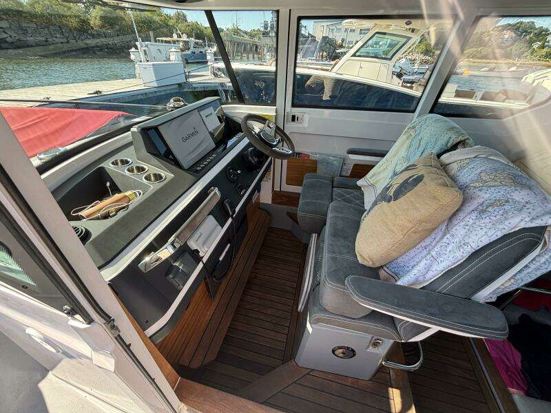 2019 Axopar 28 Cabin