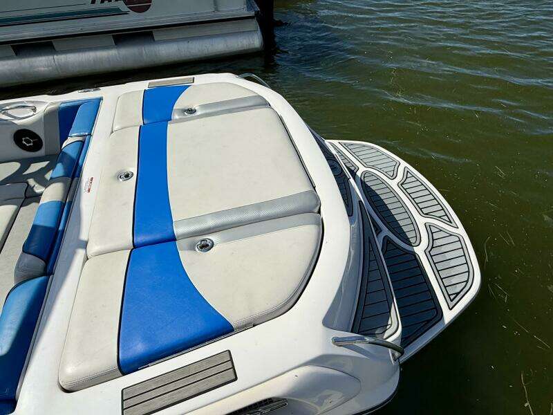 2010 Correct Craft Super Air Nautique