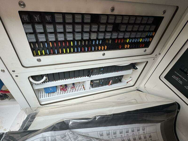 2014 Tiara Yachts 5800 Sovran