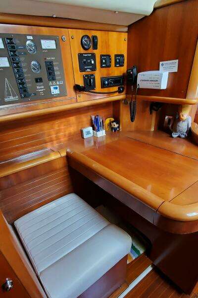 2001 Moody 42 Center Cockpit