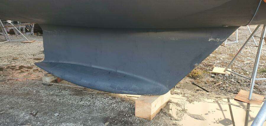 2001 Moody 42 Center Cockpit