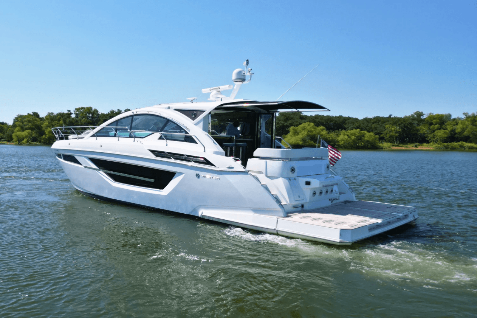 2020 Cruisers Yachts 50 CANTIUS