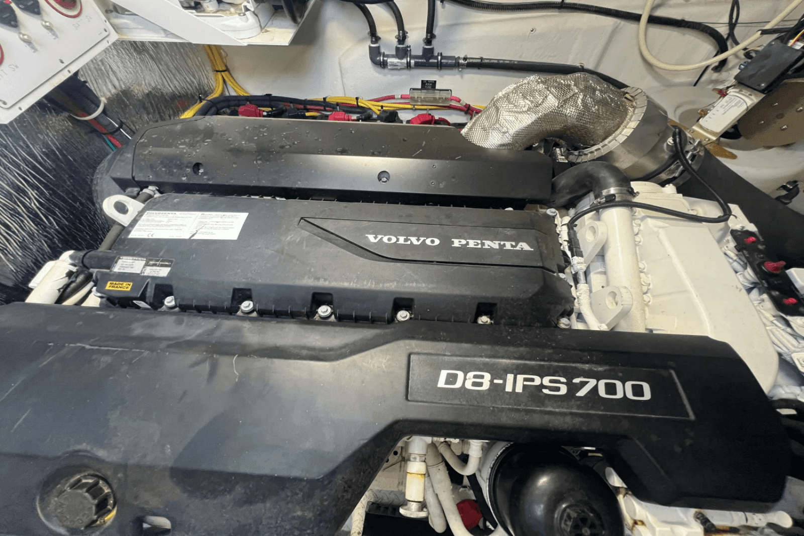 2020 Cruisers Yachts 50 CANTIUS