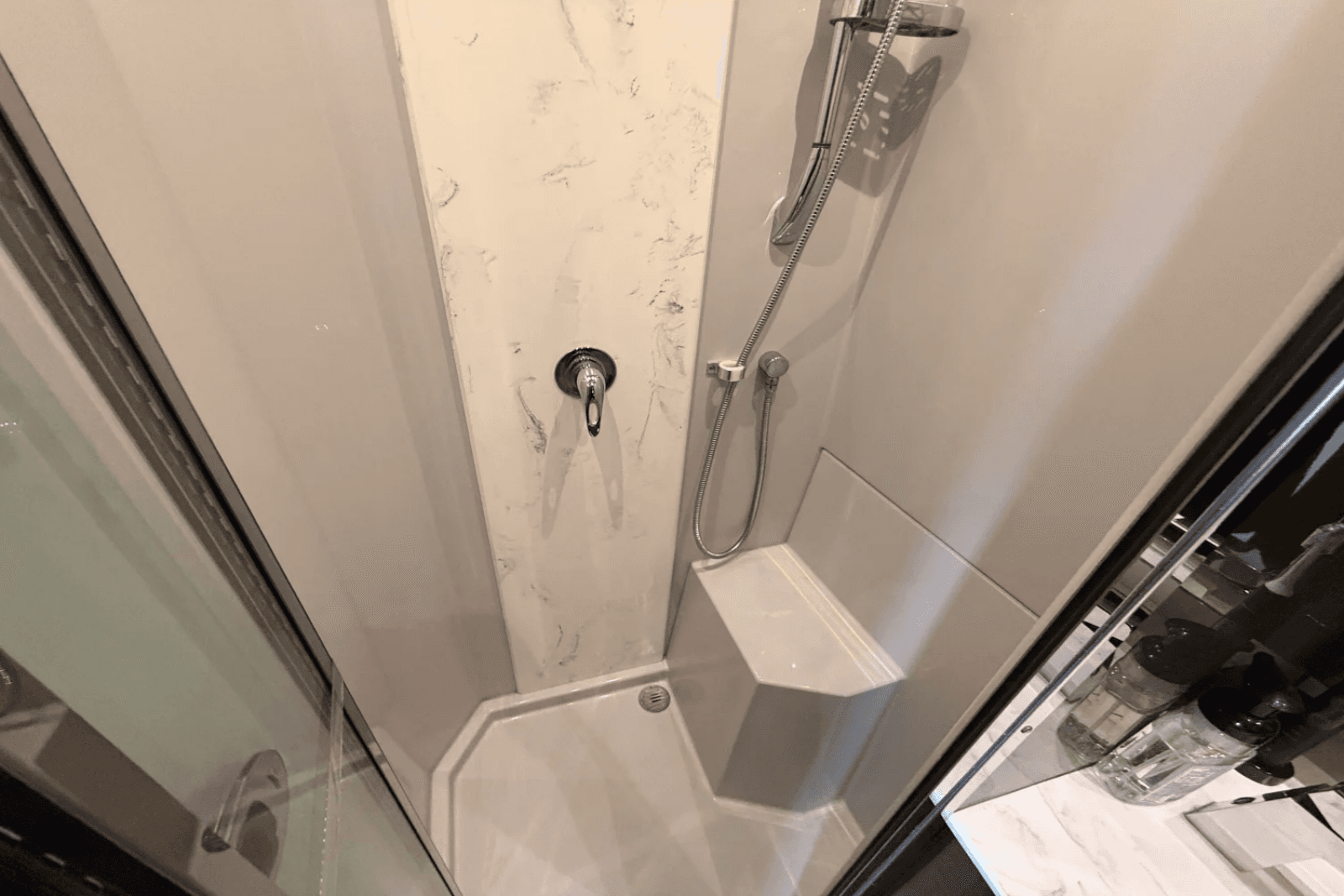 2020 Cruisers Yachts 50 CANTIUS