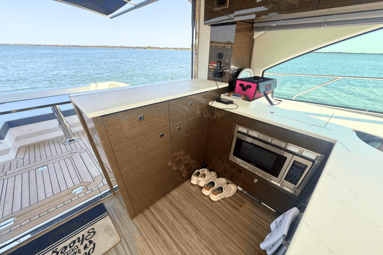 2020 Cruisers Yachts 50 CANTIUS