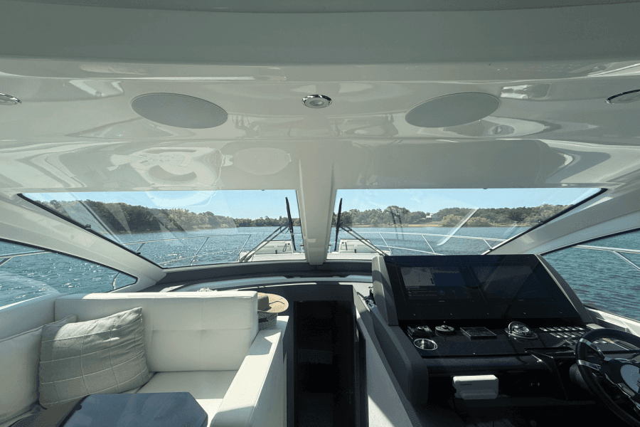 2020 Cruisers Yachts 50 CANTIUS