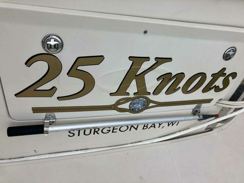 2001 Regal 3780 Commodore