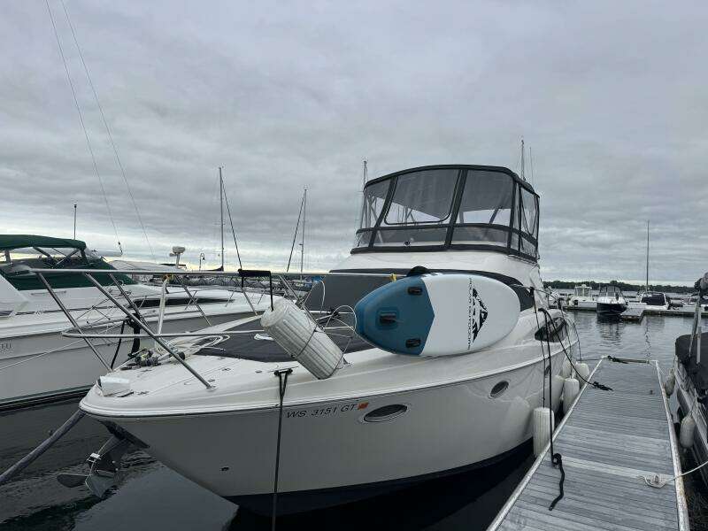 2001 Regal 3780 Commodore