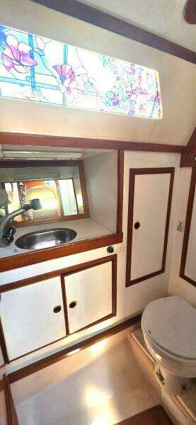 1986 Ta Chiao CT-38 AFT CABIN