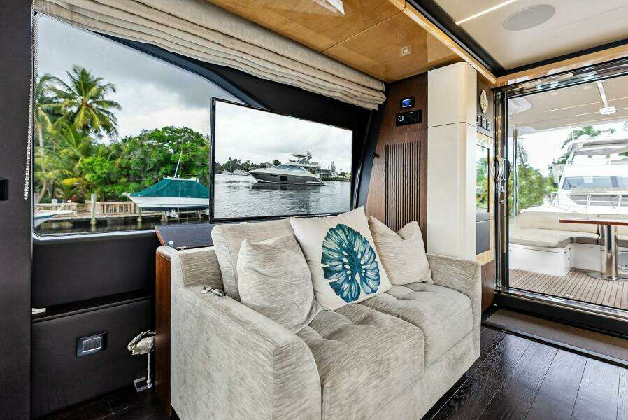 2017 Azimut 72 Flybridge