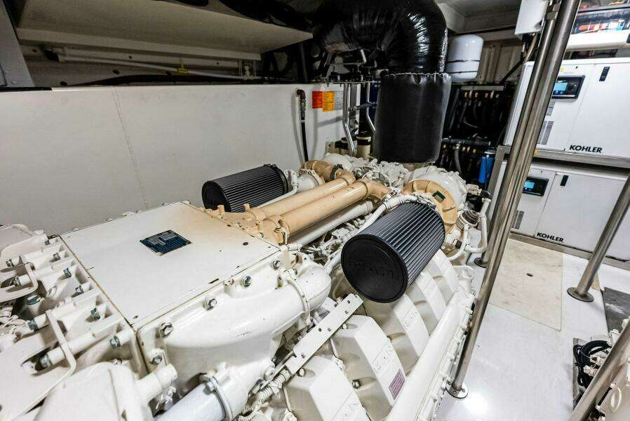 2017 Azimut 72 Flybridge