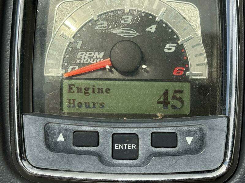 2013 Chaparral 226 SSI