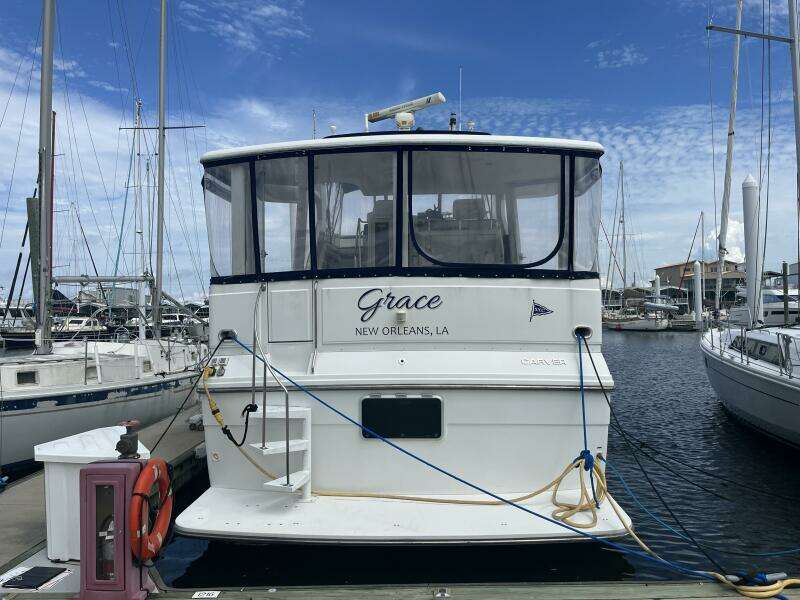 Carver 440 Aft Cabin