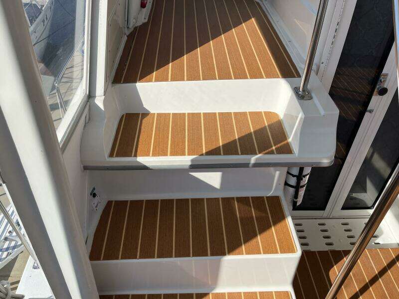 Carver 440 Aft Cabin