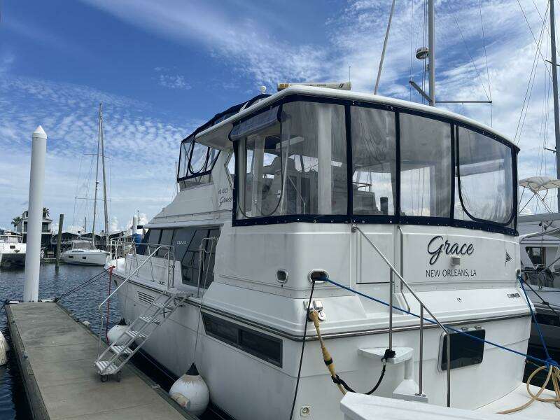 Carver 440 Aft Cabin