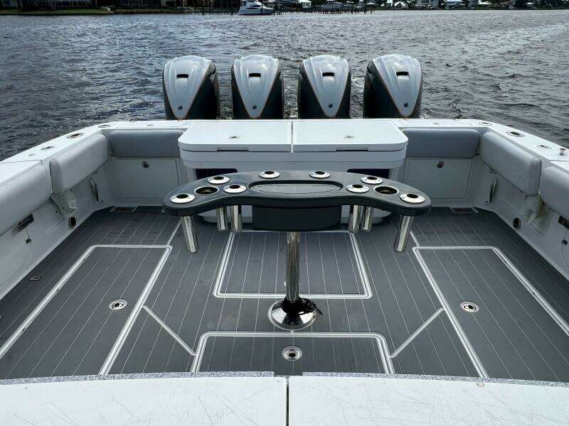 HCB 53 Title Wave - Cockpit