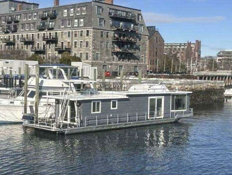 1981 Sumerset Houseboat