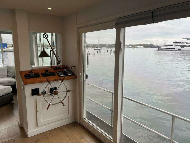 1981 Sumerset Houseboat