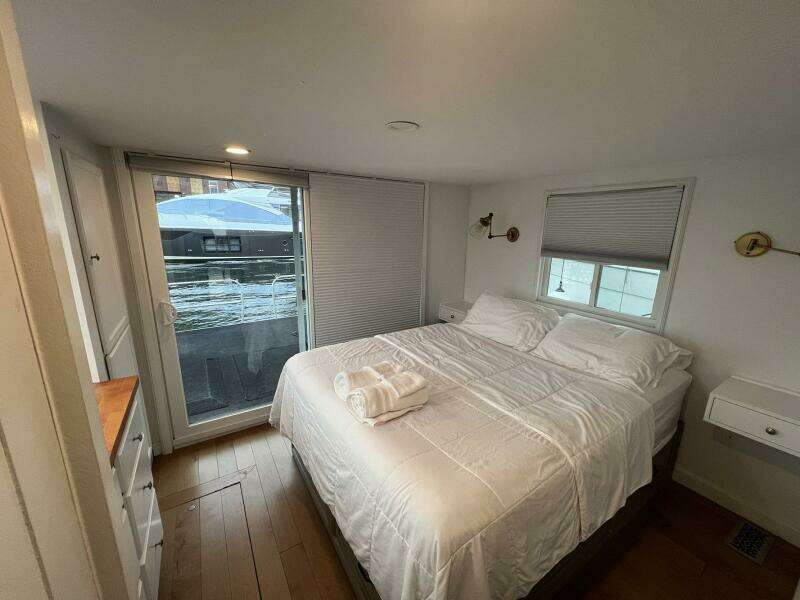 1981 Sumerset Houseboat