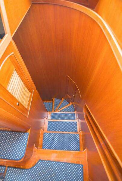 2008 Marlow Explorer 70E