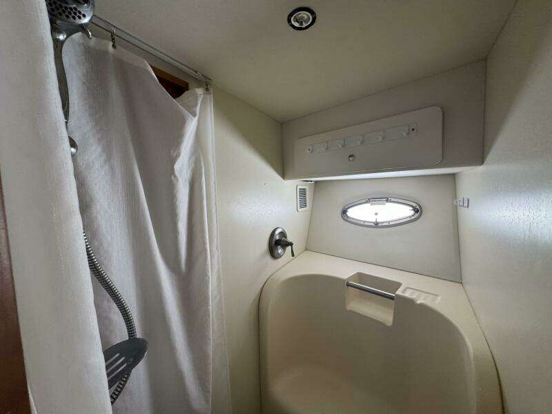 2003 Silverton 42 Convertible