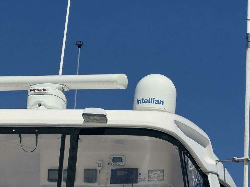 2003 Silverton 42 Convertible