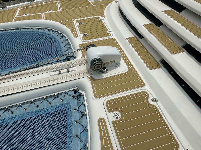 2007 Manta 44 Power Cat 'Lah De Dah' - Windlass