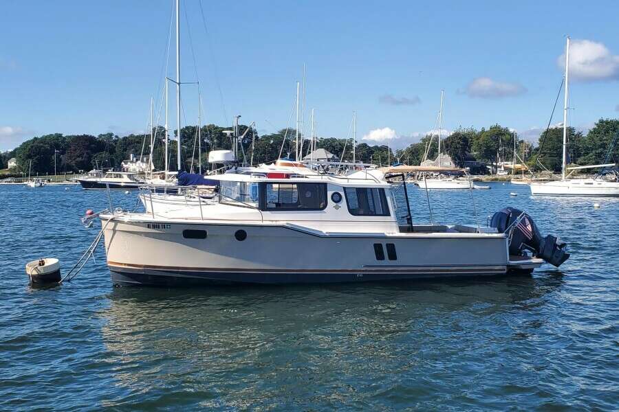 2024 Ranger Tugs R-27 LE