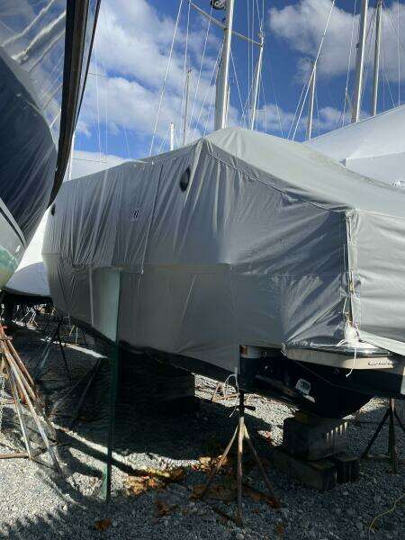 2024 Ranger Tugs R-27 LE