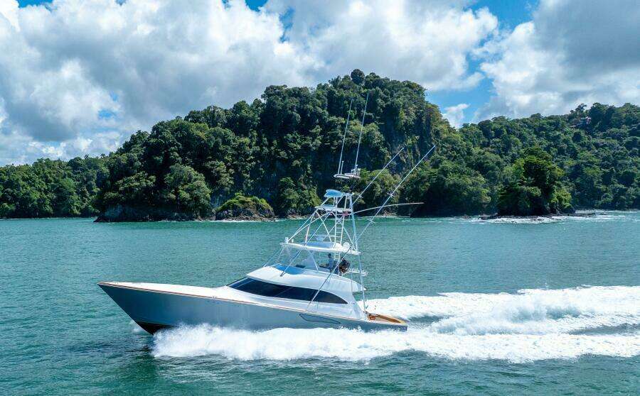 2017 62 Viking Convertible - Offensive