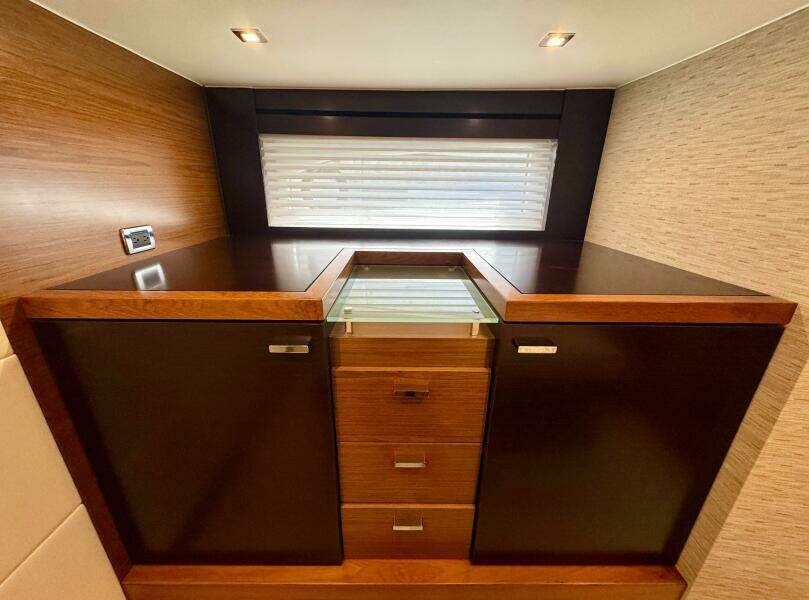 2017 Tiara Yachts 53 Coupe