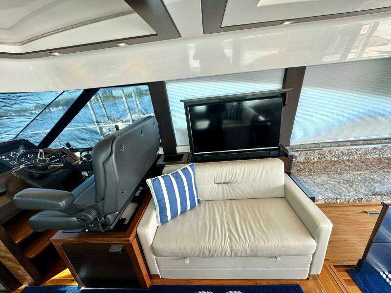 2017 Tiara Yachts 53 Coupe