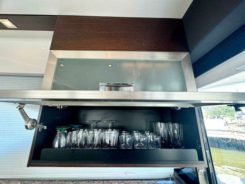 2017 Tiara Yachts 53 Coupe