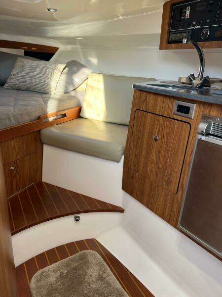 2012 Everglades 350 LX