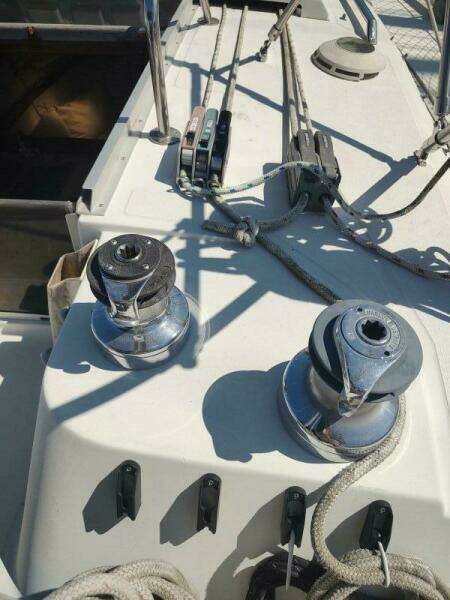 1987 Hunter 37 Legend