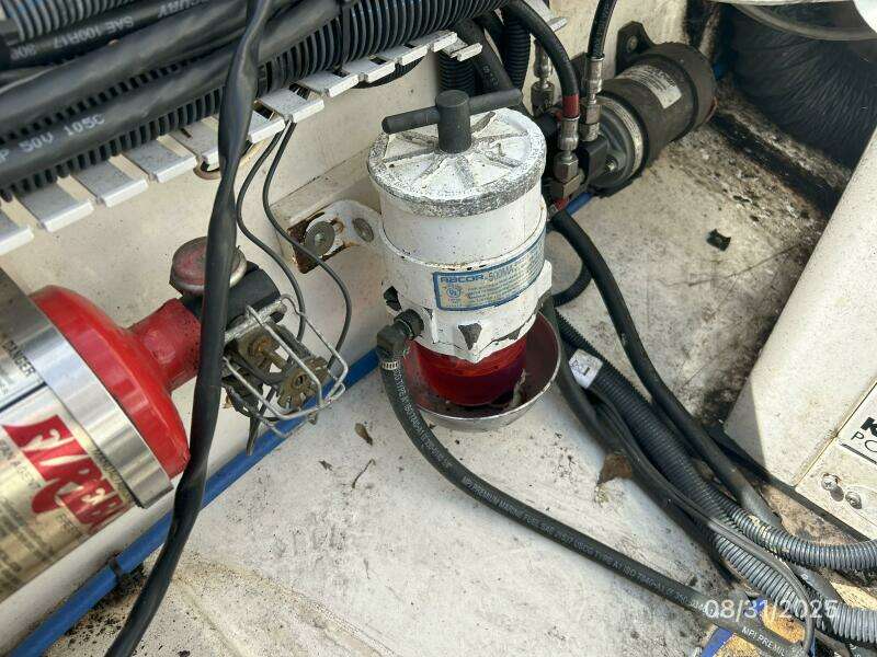 31' Boston Whaler generator Racor fuel filter