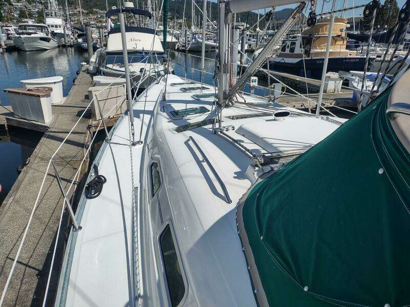 2004 Beneteau 393