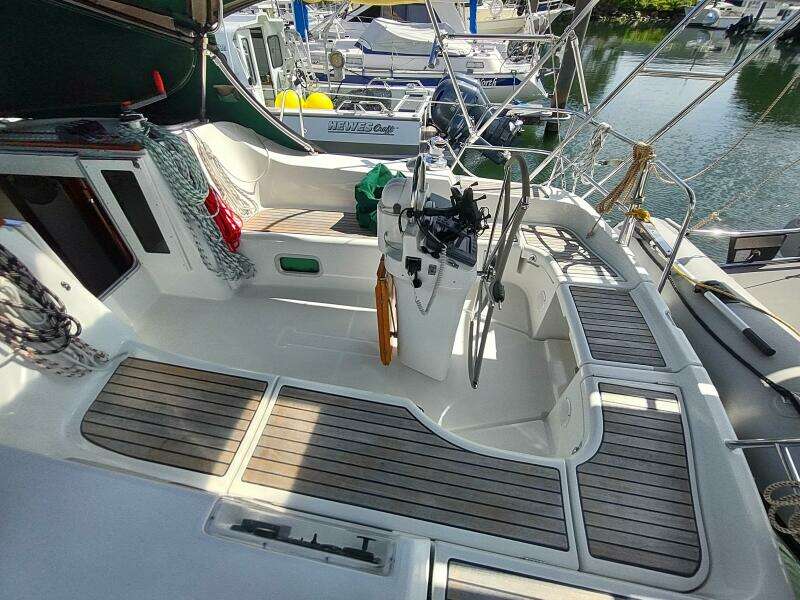 2004 Beneteau 393