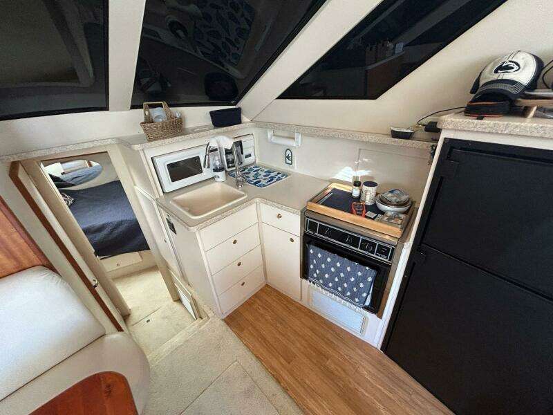 2000 Silverton 352 Motor Yacht