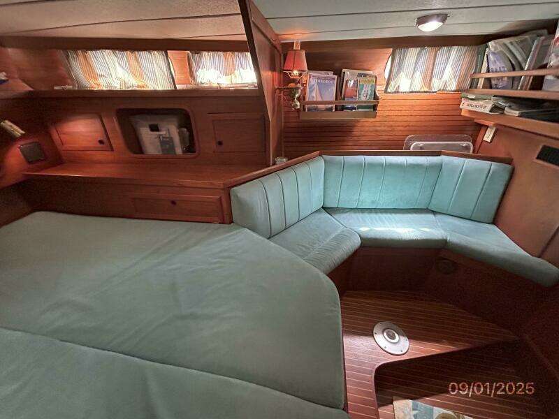 40' Nauticat master stateroom port