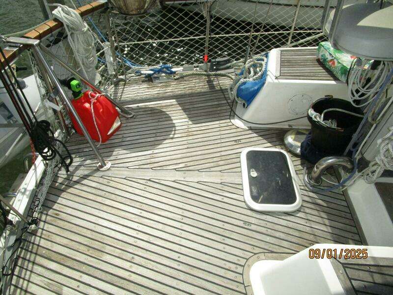 40' Nauticat aftdeck port